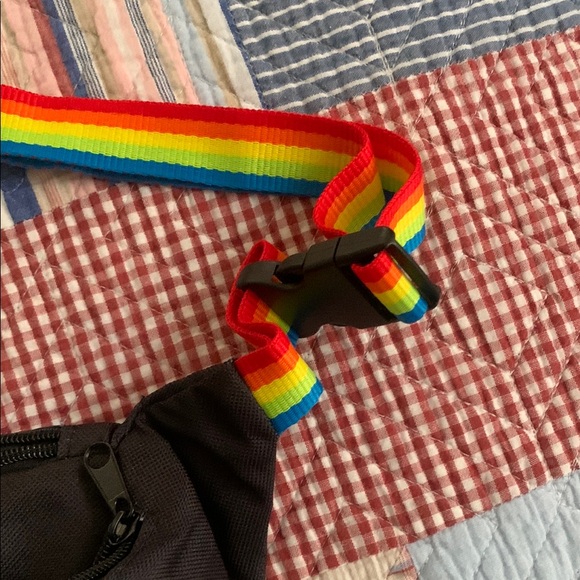 Urban Outfitters Black and Red Belt Bag - Picture 4 of 5